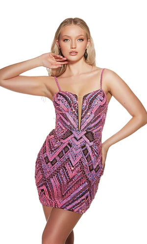 Alyce Paris
Formal Dress: 4840. Short, Plunging Neckline, Straight