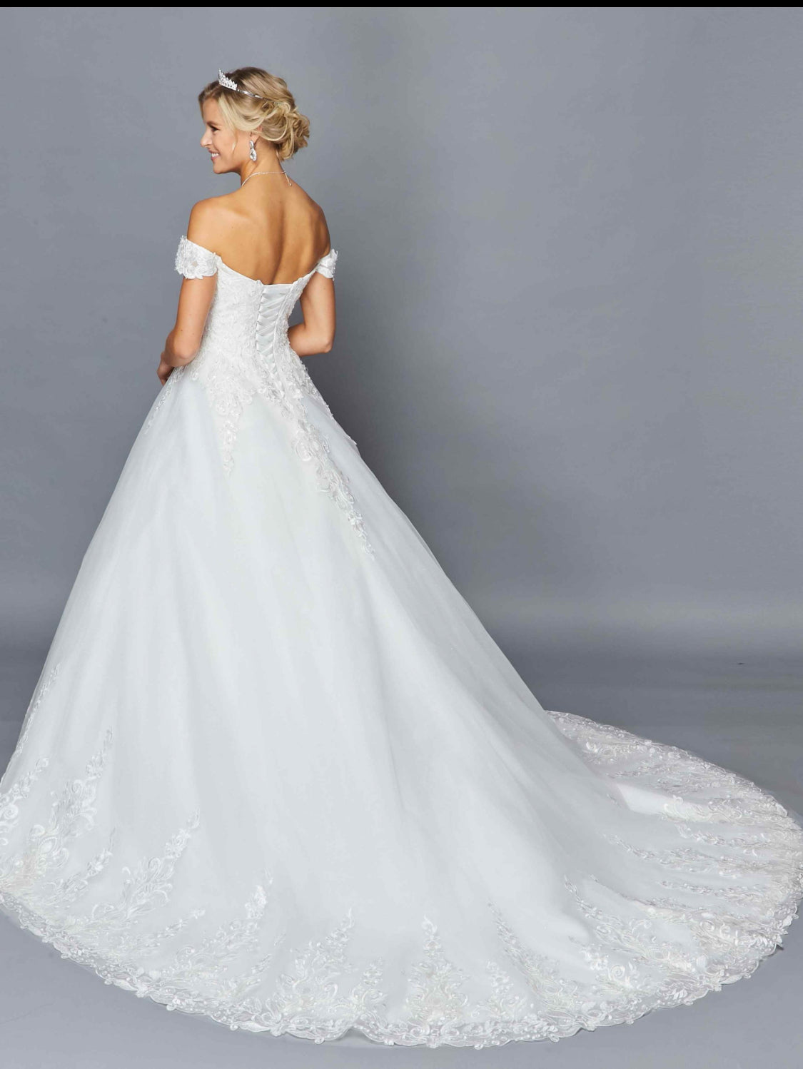 Deklaire Bridal Off-Shoulder A-Line Gown